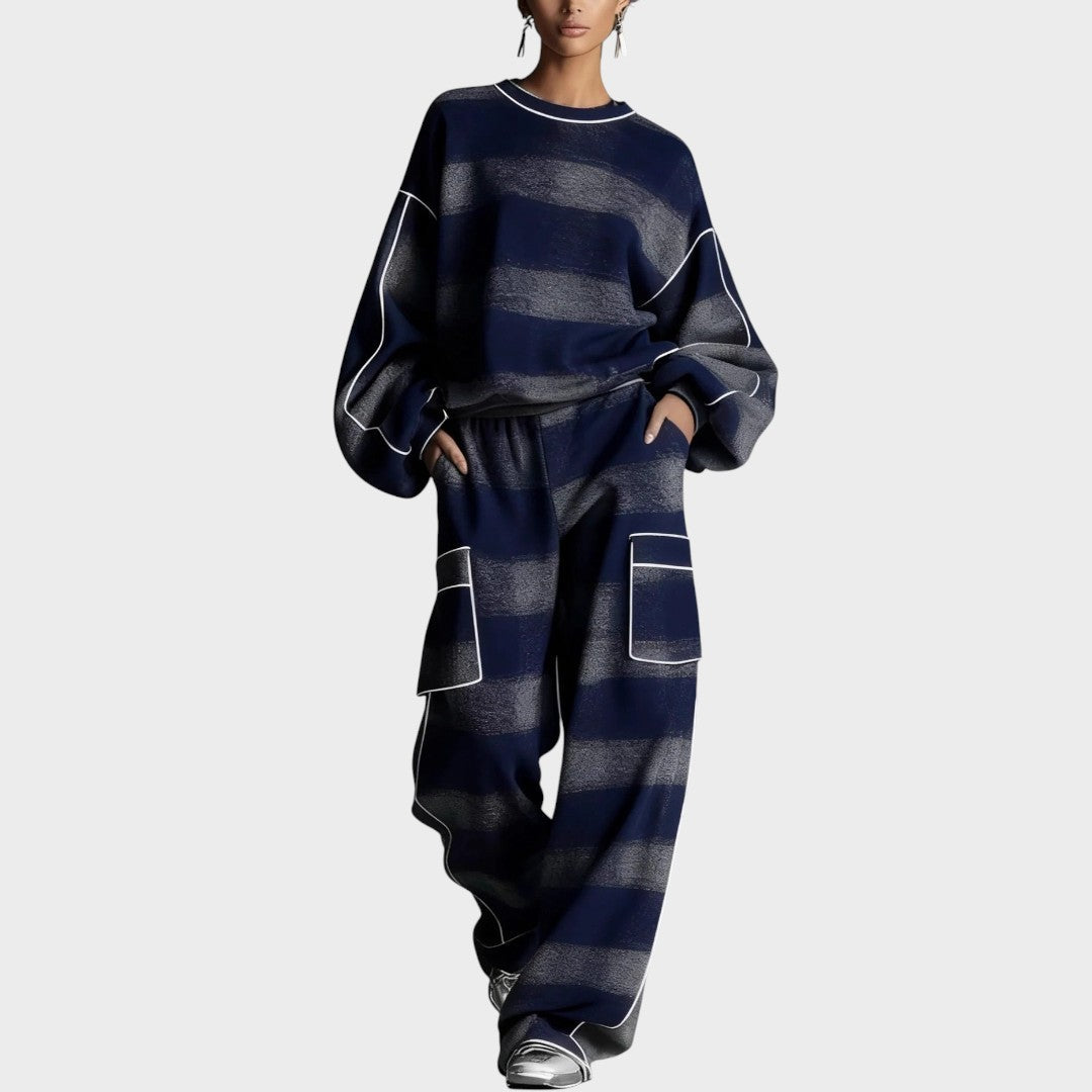 Tracksuit set navy blue and gray plaid front view
