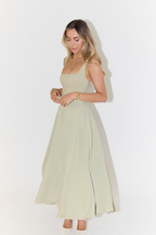 Midi jurk beige met vierkante hals en rits detail