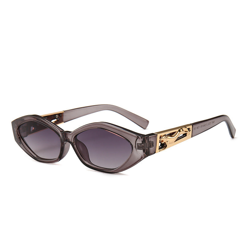 Zia cat eye zonnebril met ovaal montuur en statement pootjes voor dames