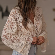 Fenna | Doorzichtige Bloemenkant met Trompetmouwen