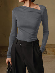 Benjamin | Top Asymmetrische halslijn met ruchesdetail