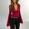 Rode crop top met kantdetails en lange mouwen, front view