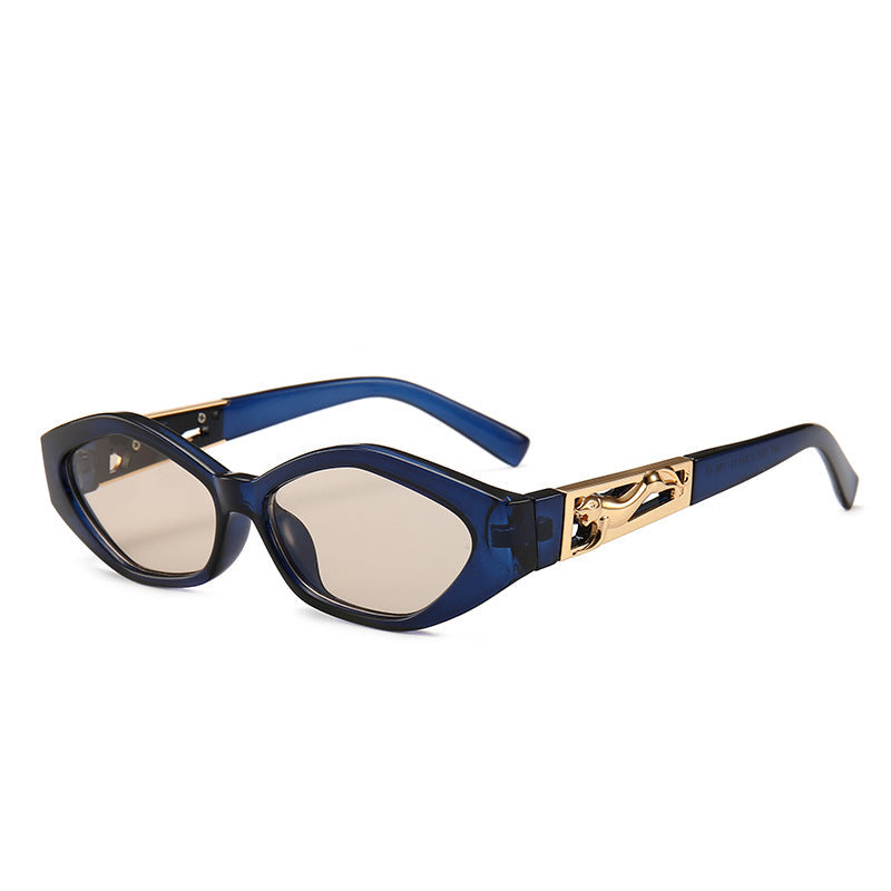 Zia cat eye zonnebril met ovaal montuur en statement pootjes voor dames