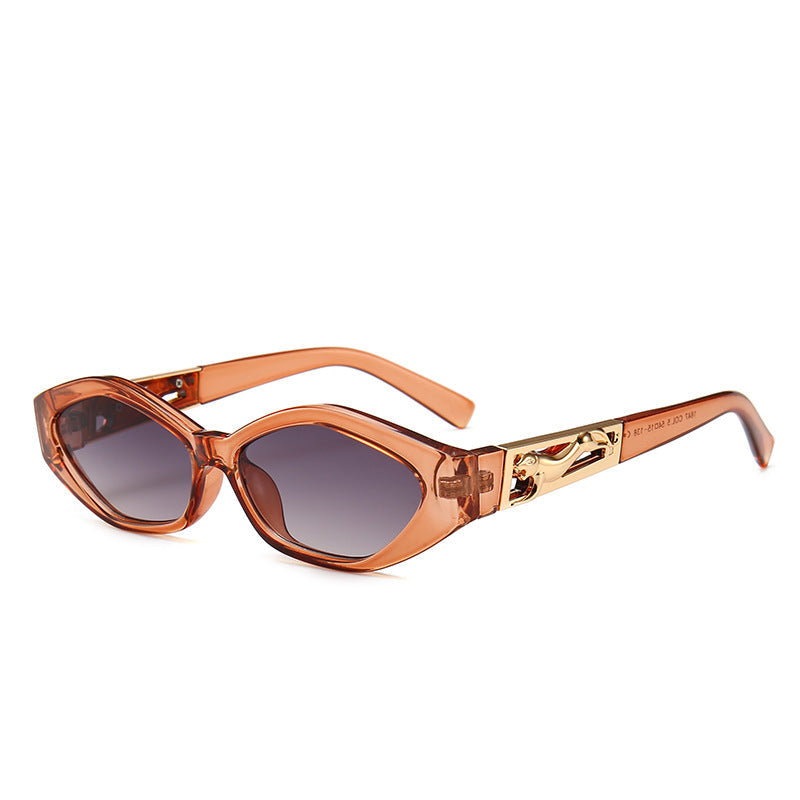 Zia cat eye zonnebril met ovaal montuur en statement pootjes voor dames