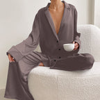 Rozella | Pyjamaset met knoopsluiting en wijde pijpen van satijn voor dames
