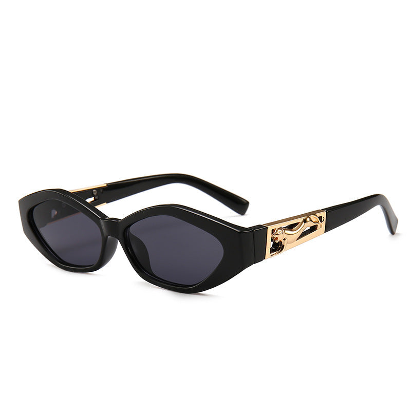 Zia cat eye zonnebril met ovaal montuur en statement pootjes voor dames
