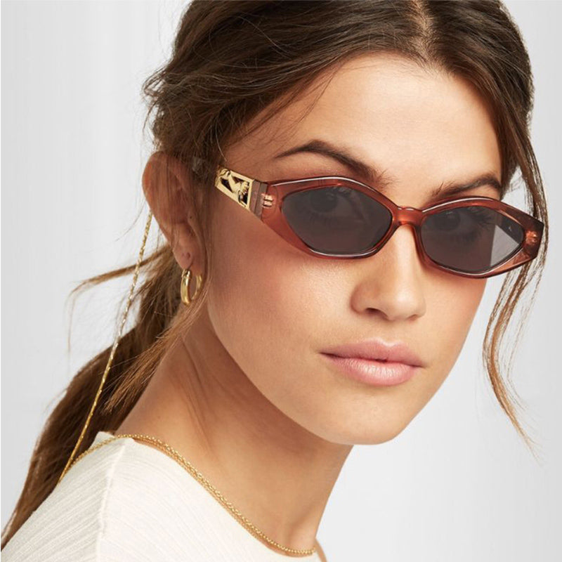 Zia cat eye zonnebril met ovaal montuur en statement pootjes voor dames