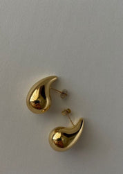 Oorbellen, sculpturale druppelvorm, goud verguld sterling zilver, Dames