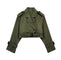 Korte trenchcoat groen met riem en knopen front view