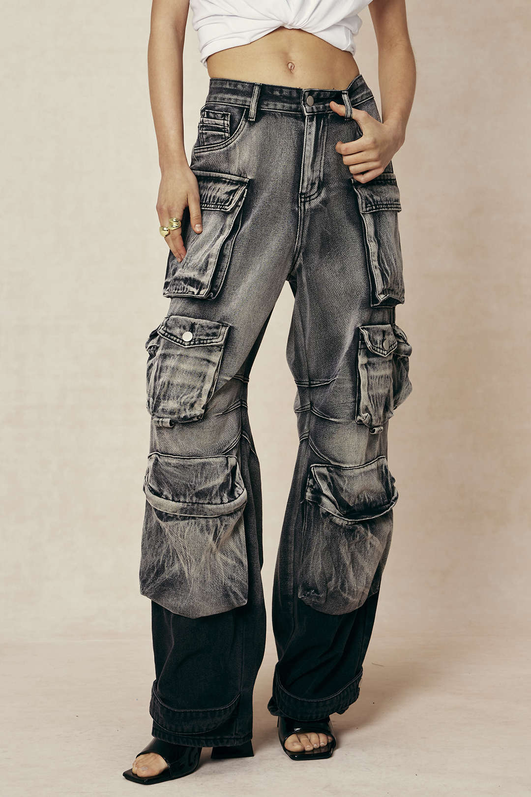 Cargo jeans model front view dark wash