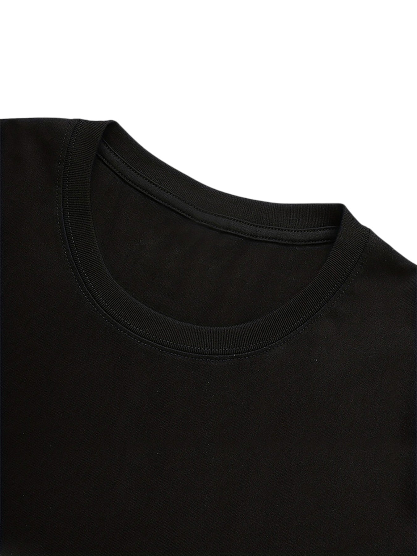 Zomers shirt zwart met ronde hals detailopname