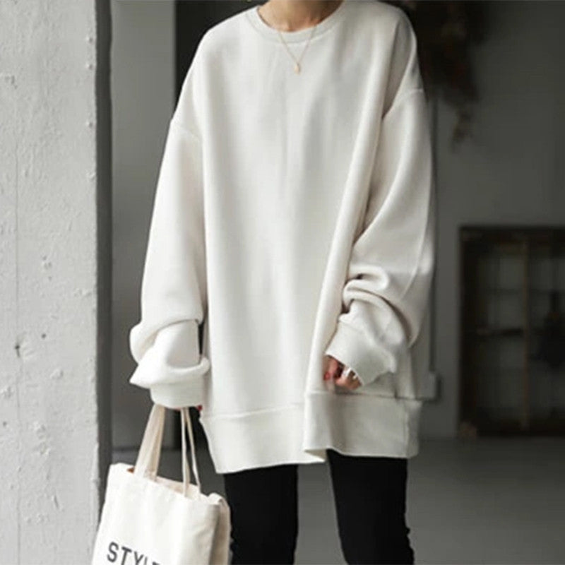 Oversized sweatshirt white front view with tote bag