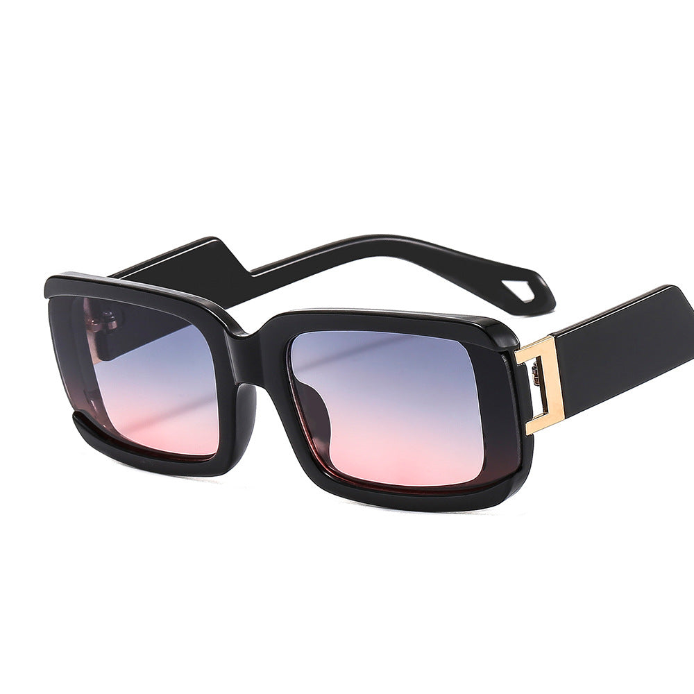 Cora Vierkante zonnebril met luxe details voor dames