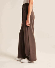Brownpants dames met hoge taille en wijde pijpen zijkant