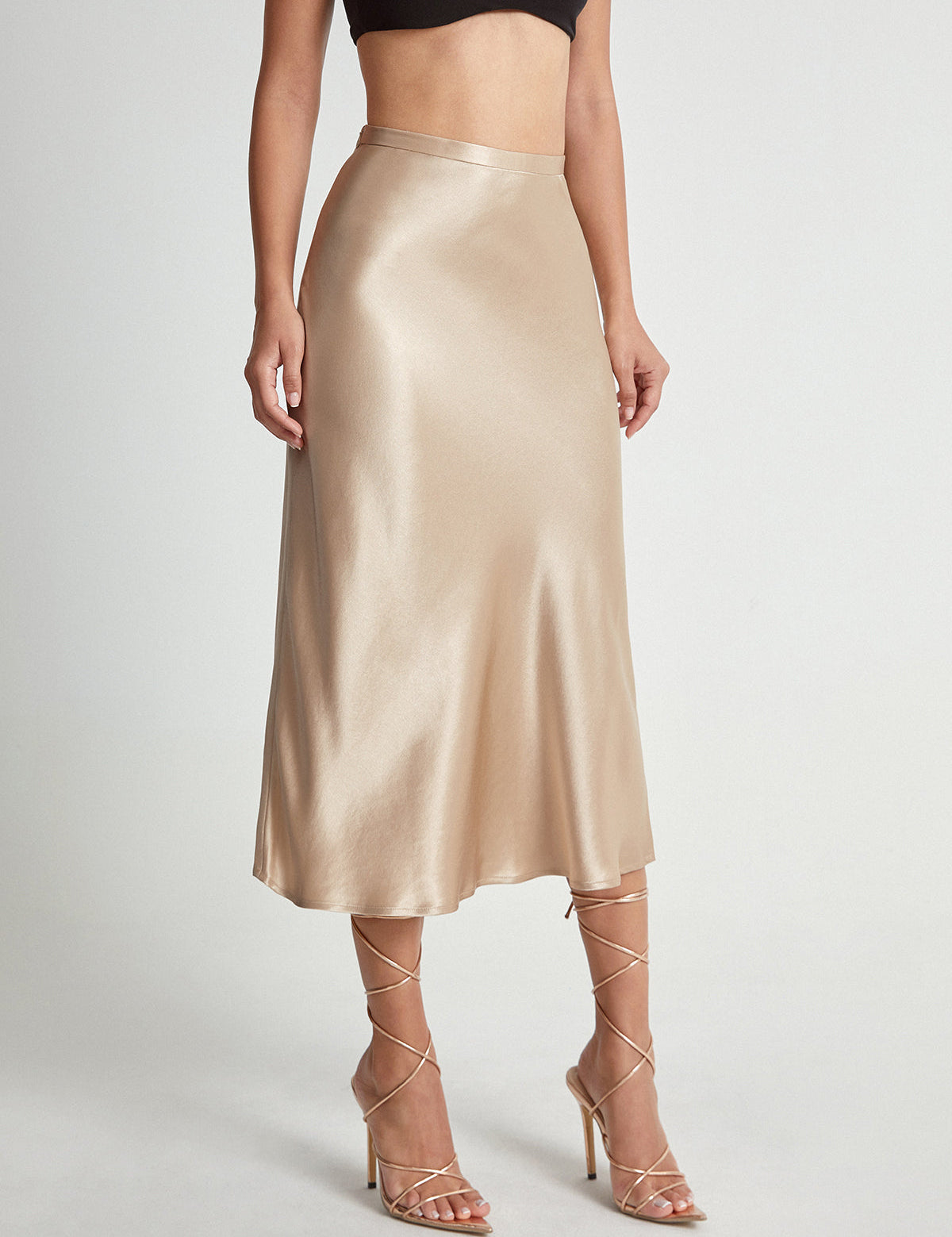 Midi skirt satin finish nude side profile