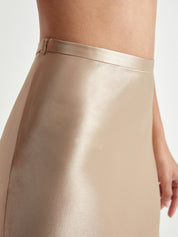 Midi rok satijn beige hoge taille detail shot