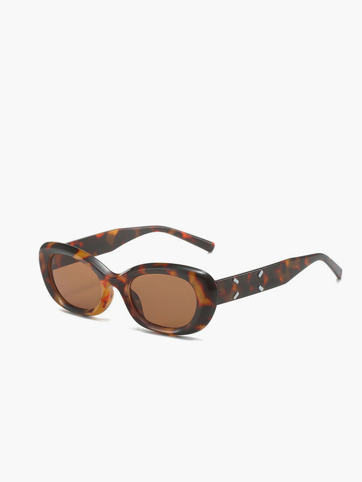 Sunglasses tortoiseshell pattern brown front view