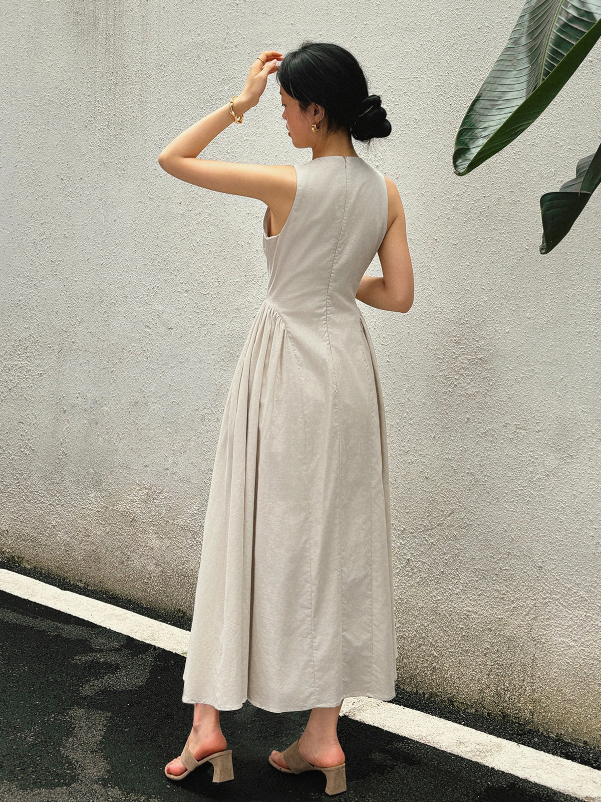 Maxi dress beige with keyhole neckline back view
