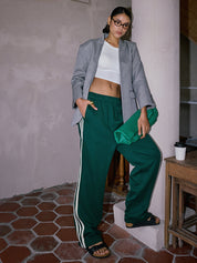 Dames broek groen gestreept met hoge taille model shot