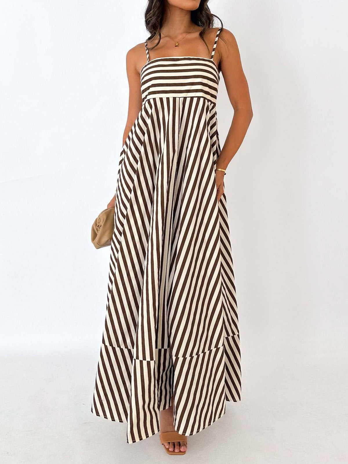 Maxi dress brown and white striped side profile