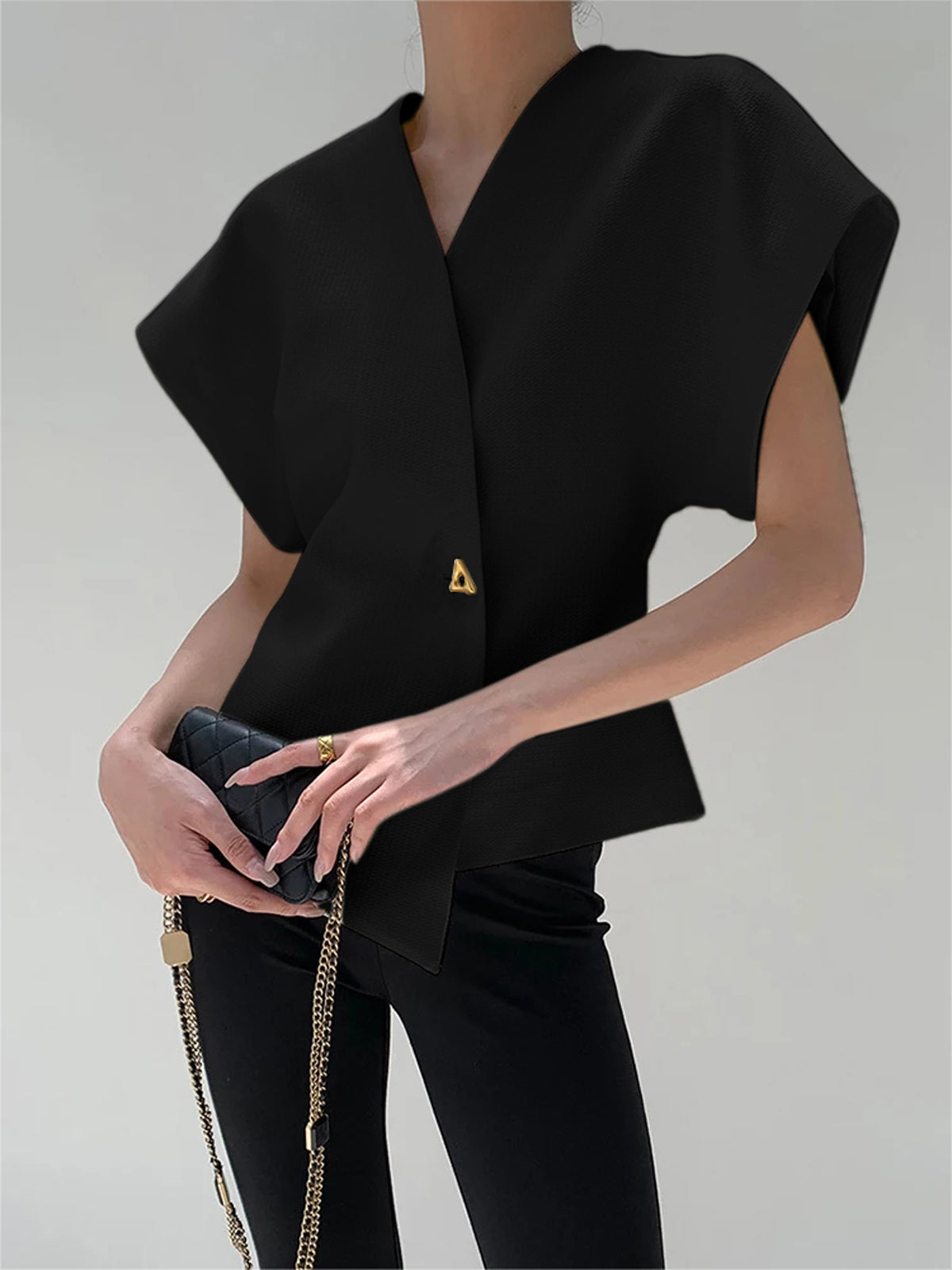 Shavon | Elegante V-neck Top