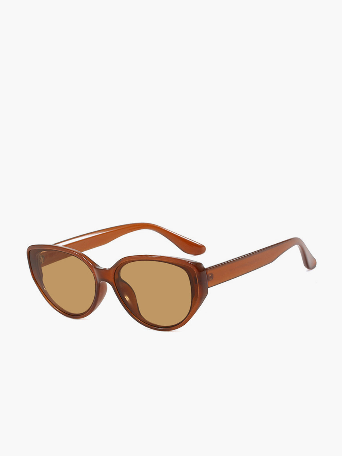 Cat-eye sunglasses amber plastic front view