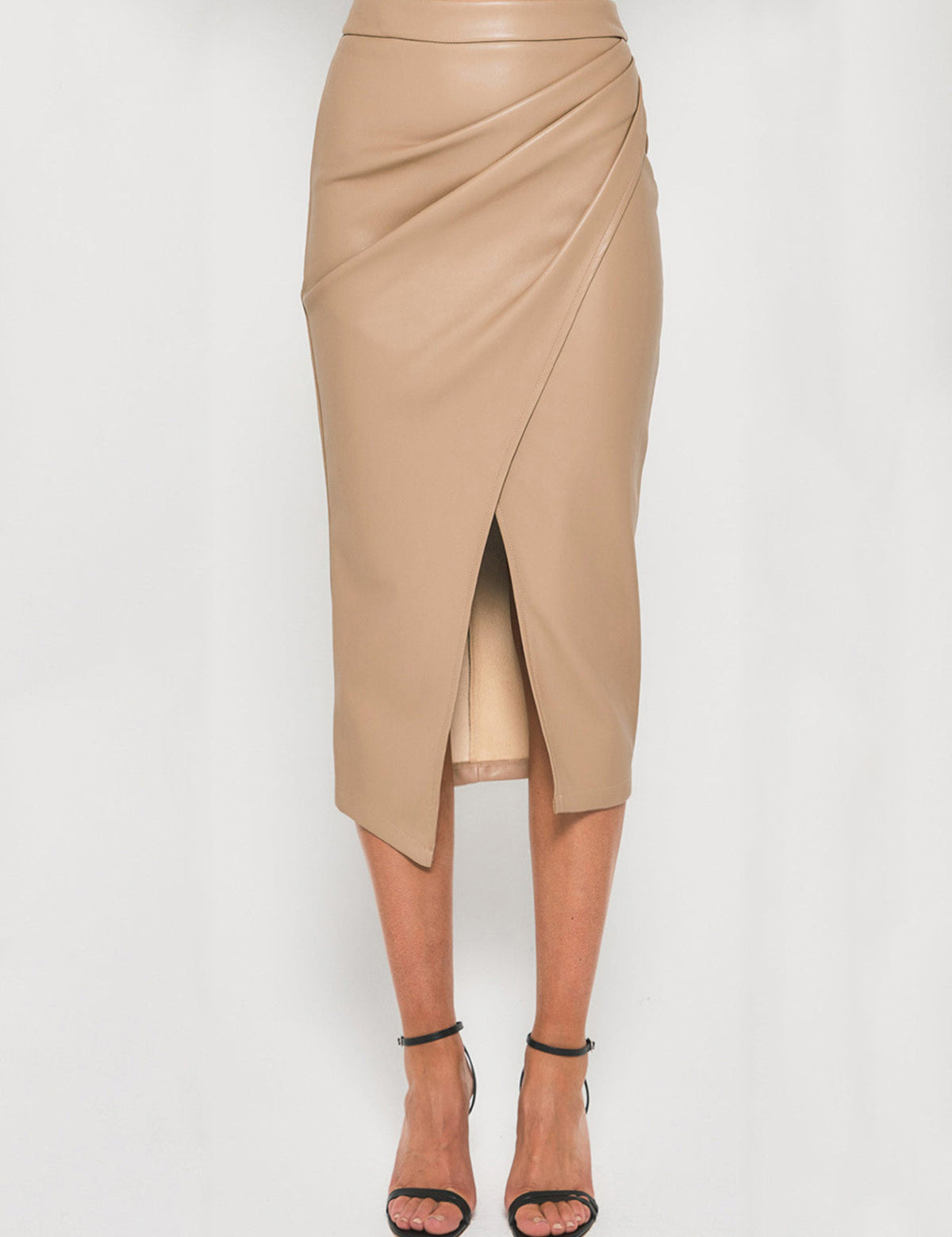 Leren plissé rok beige met split voorzijde