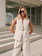 Linnen mouwloos vest wit front view