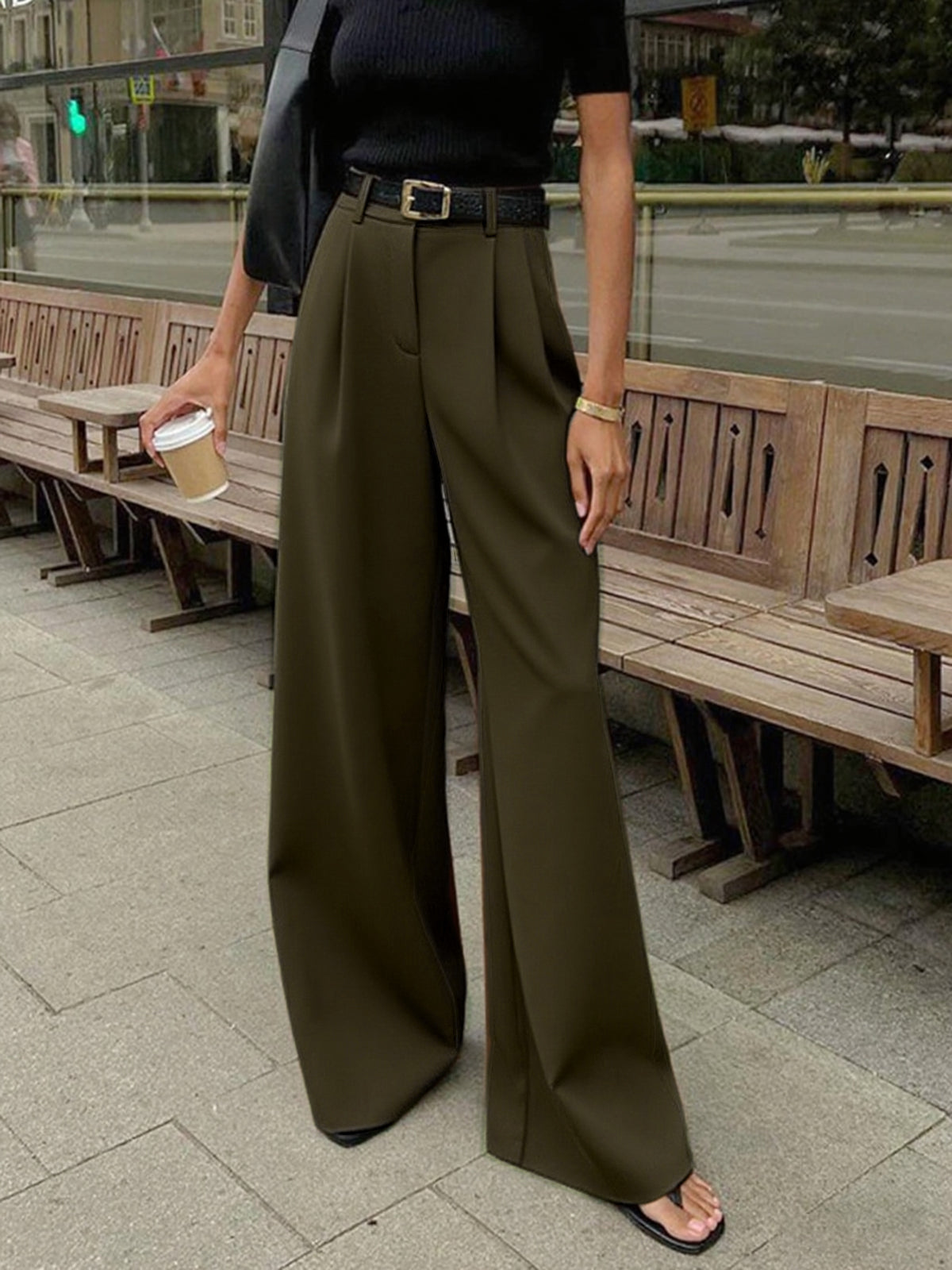 Cristi Elegante wijdbenige broek met flatterend silhouet voor dames