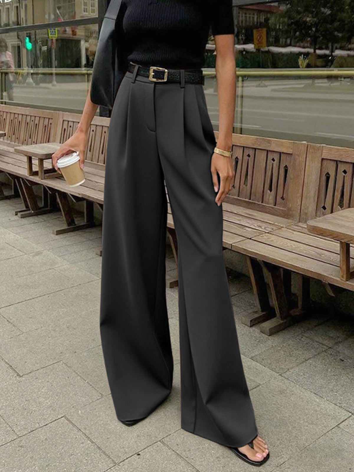 Cristi Elegante wijdbenige broek met flatterend silhouet voor dames