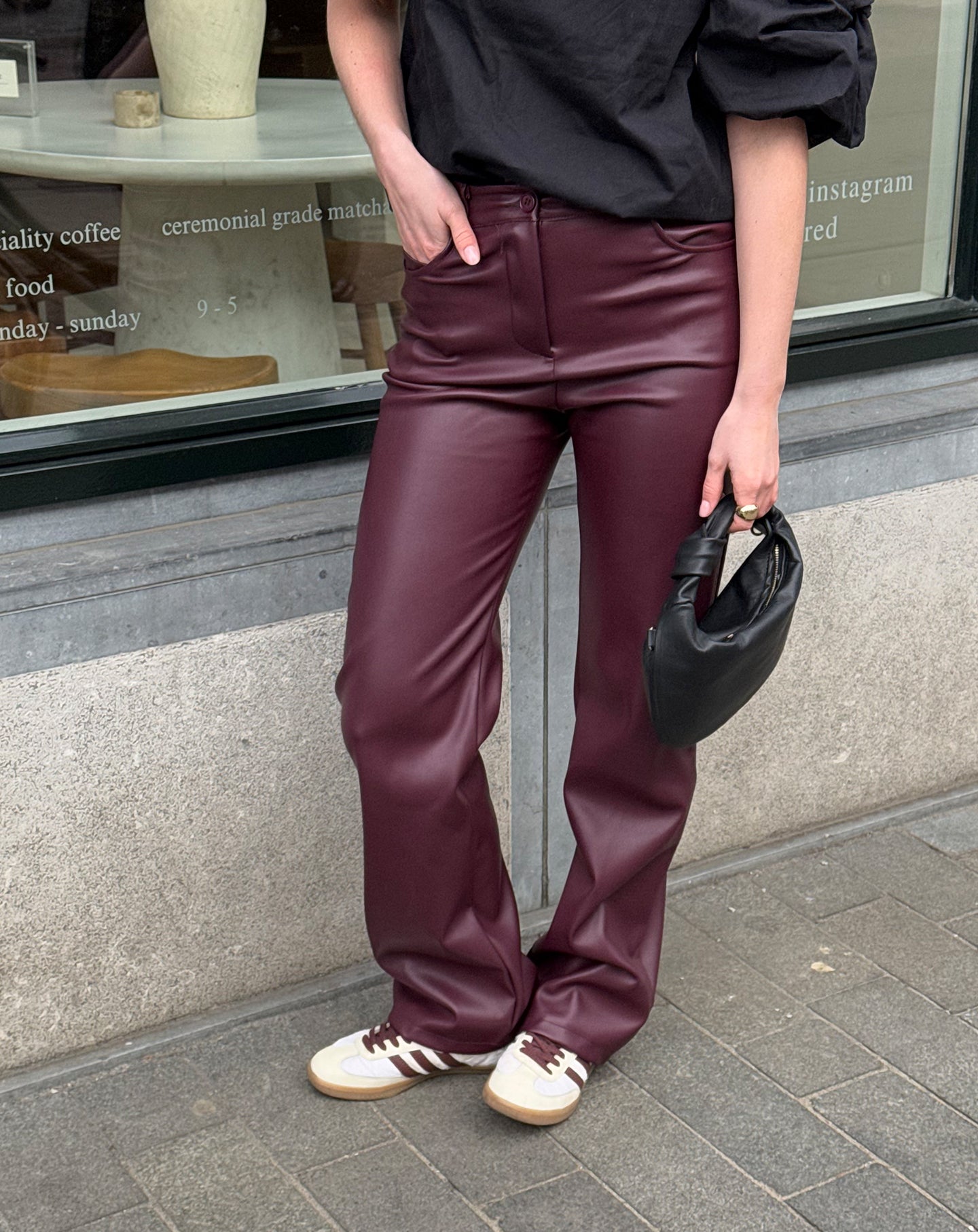 Bella | Dames Pantalon - Luxe PU, Straight Leg in Bordeaux Rood 2