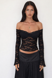 Off-shoulder top zwart kant met lange mouwen vooraanzicht