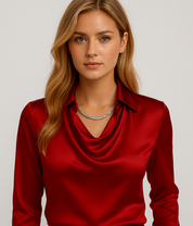 Rode zijden blouse met watervalhals vooraanzicht