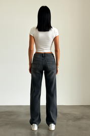 Dames jeans donkerblauw rechte pijpen achterzijde