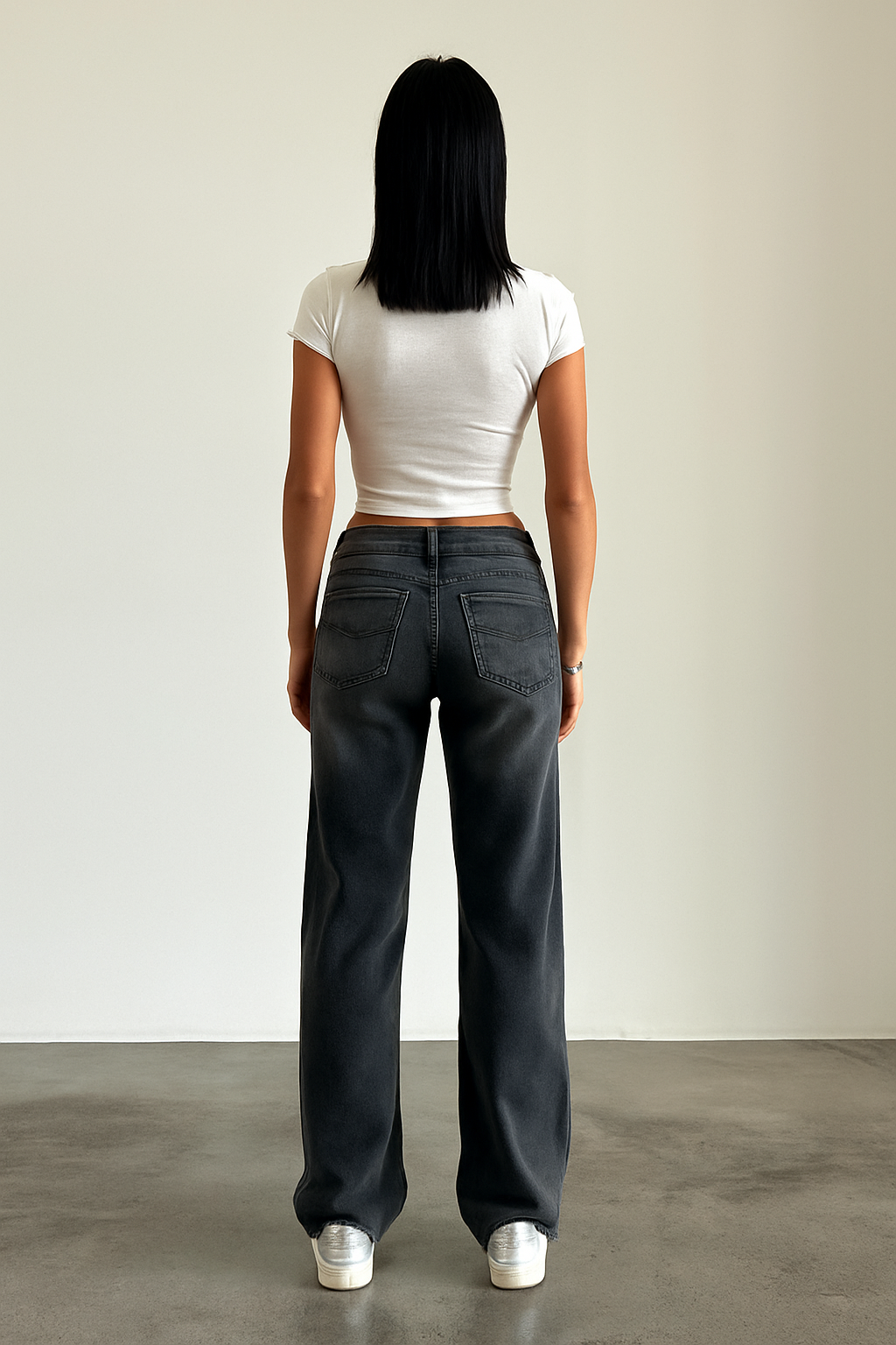 Dames jeans donkerblauw rechte pijpen achterzijde