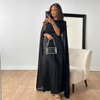 Kaftan jurk met luchtige cape mouwen zwart model shot