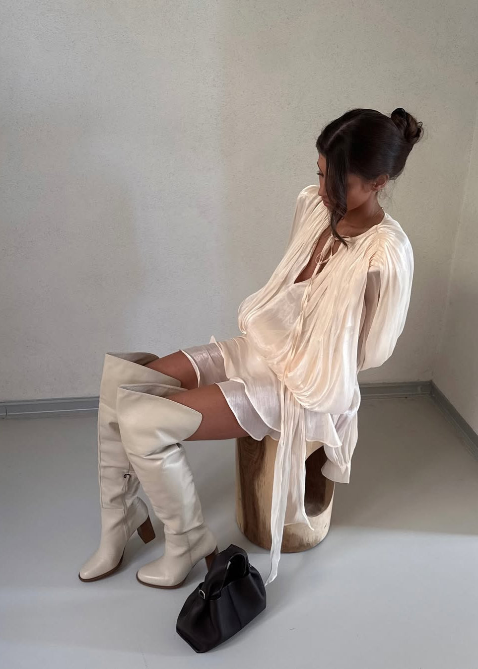 Blouse met striknek en synthetisch satijnachtig mengsel voor dames