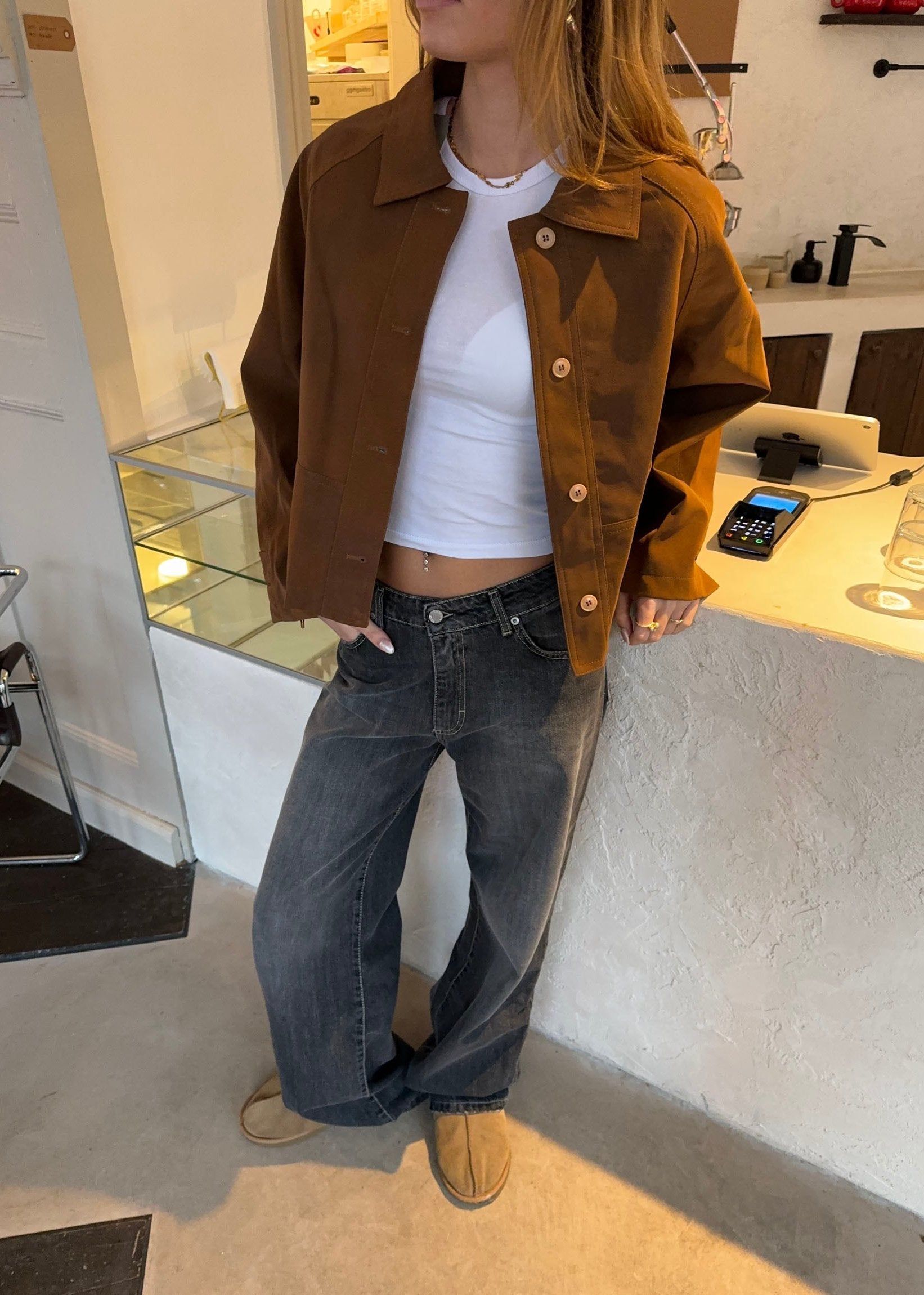 Cropped silhouette jacket brown front view