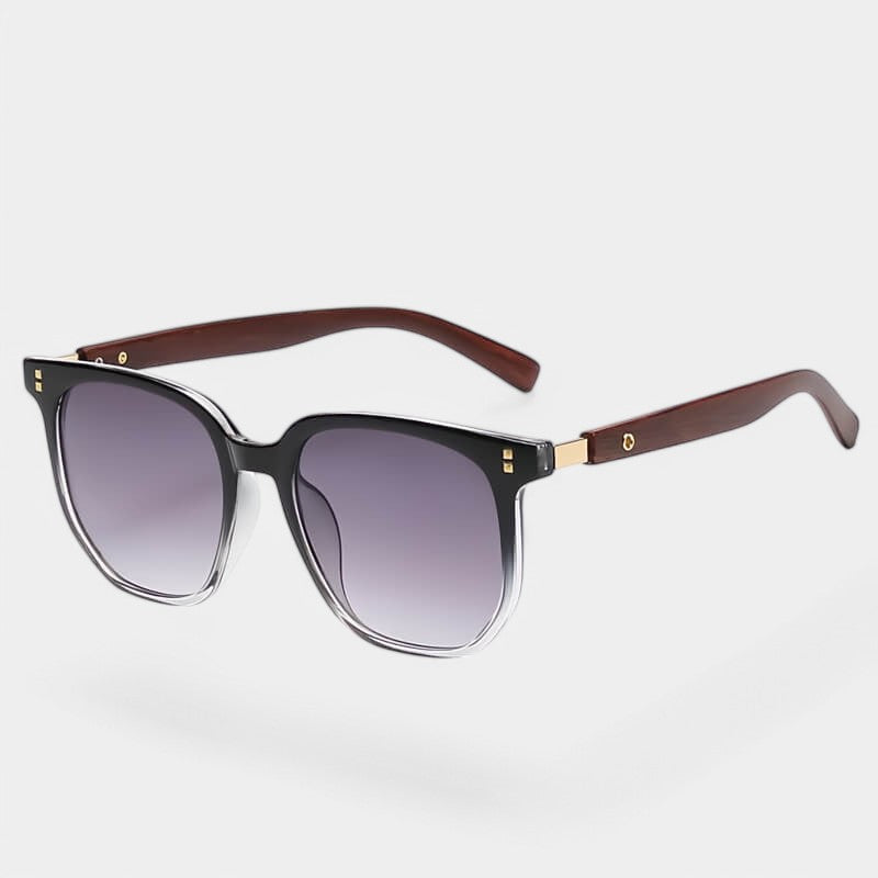 Sunglasses with brown wooden arms and gradient frames front view