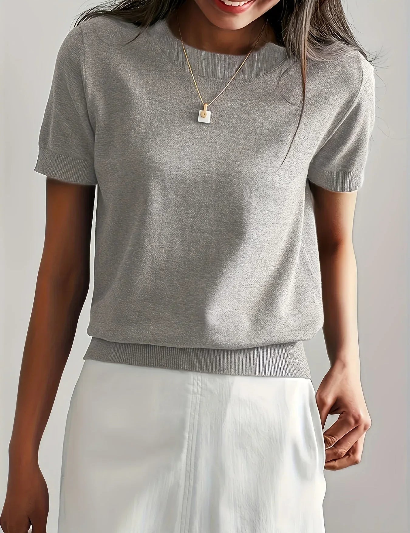 Trui dames lichtgrijs korte mouwen vooraanzicht