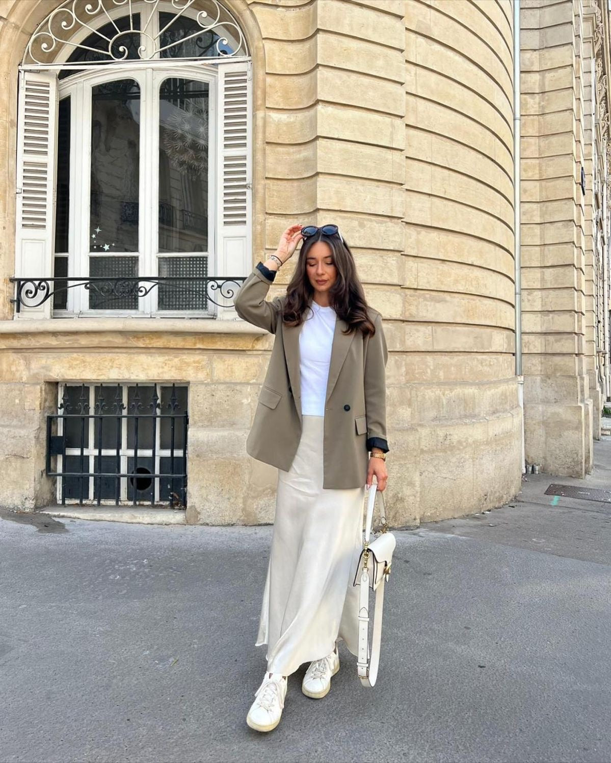 Maxi rok satijn look wit glanzend achterzijde