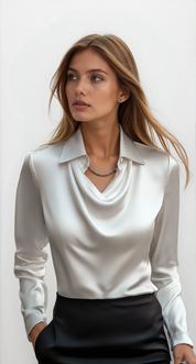 Witte satijnen blouse met watervalhals front view