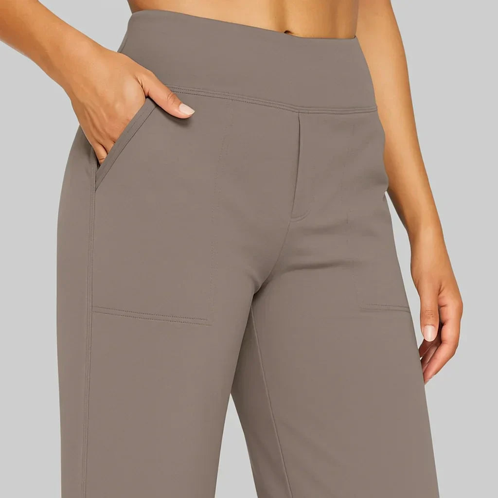 Broek dames grijs stretchstof met zakken achterzijde