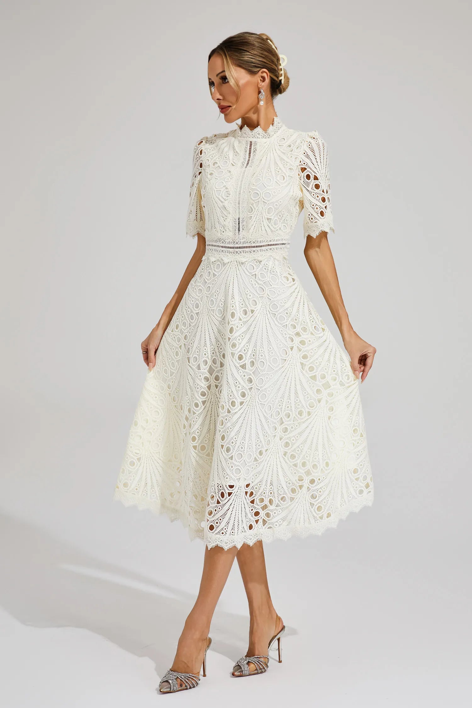 Lina | Dames Midi-jurk - Delicaat Kant, Elegant en Flatterend 1