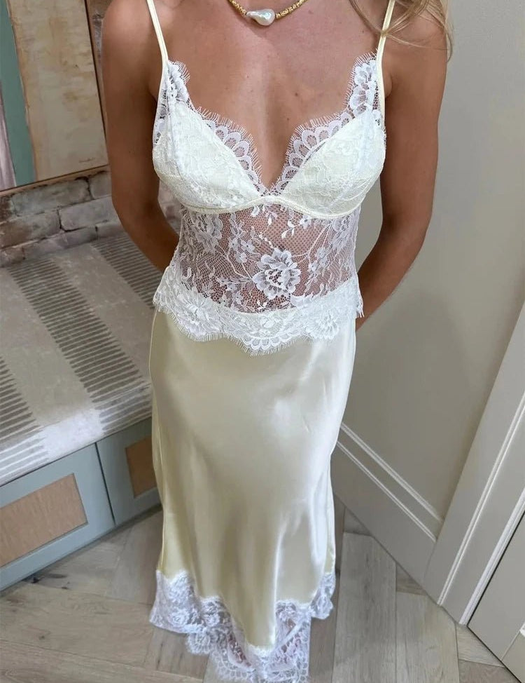 Lora | Dames Gala Jurk - Luxe Satijn en Kant, Off-Shoulder Design 1