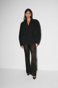 Damesbroek zwart kant met hoge taille front view