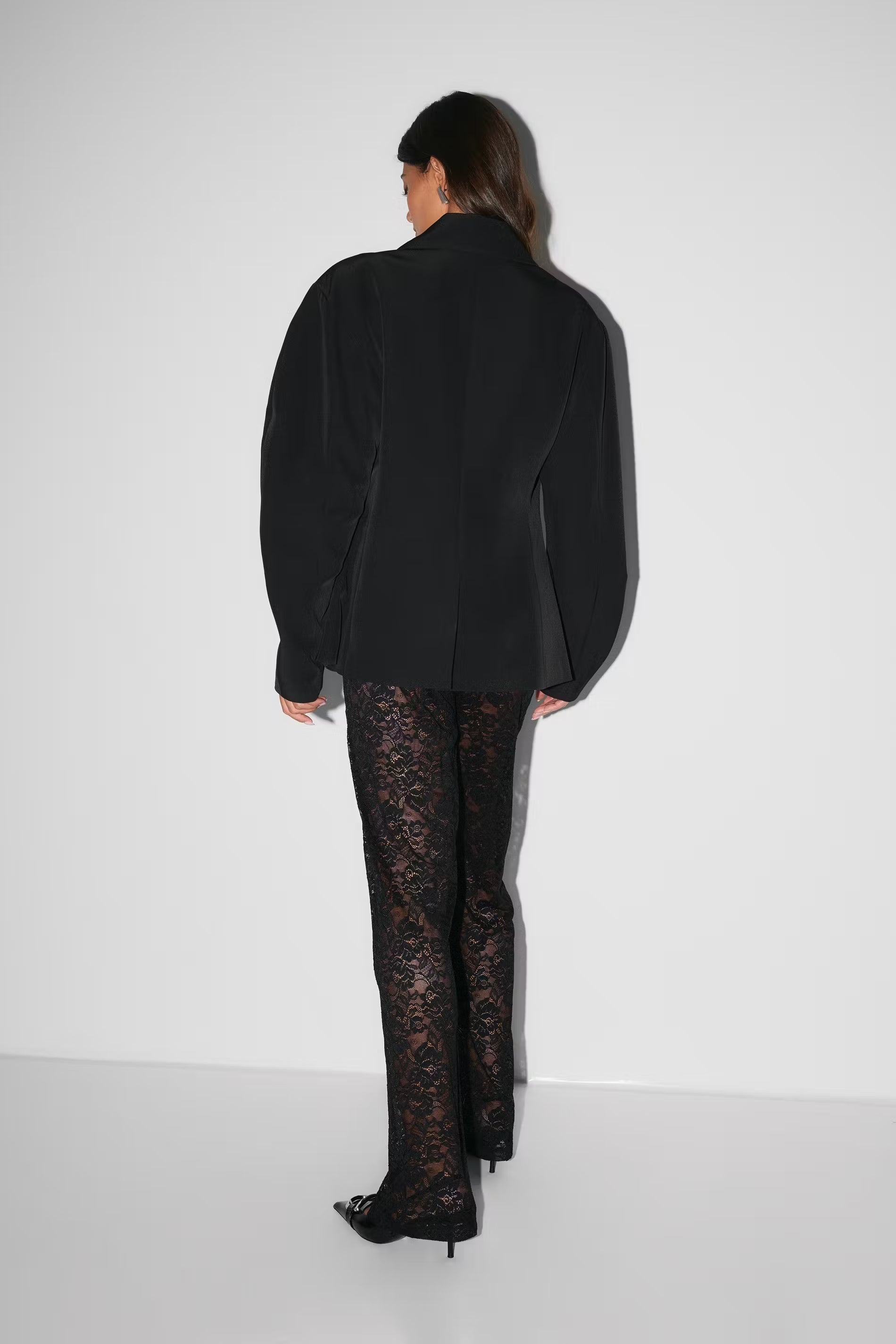 Damesbroek met kant en hoge taille, zwart, rugzijde