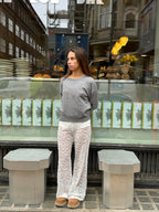 Damesbroeken wit kant met hoge taille model shot