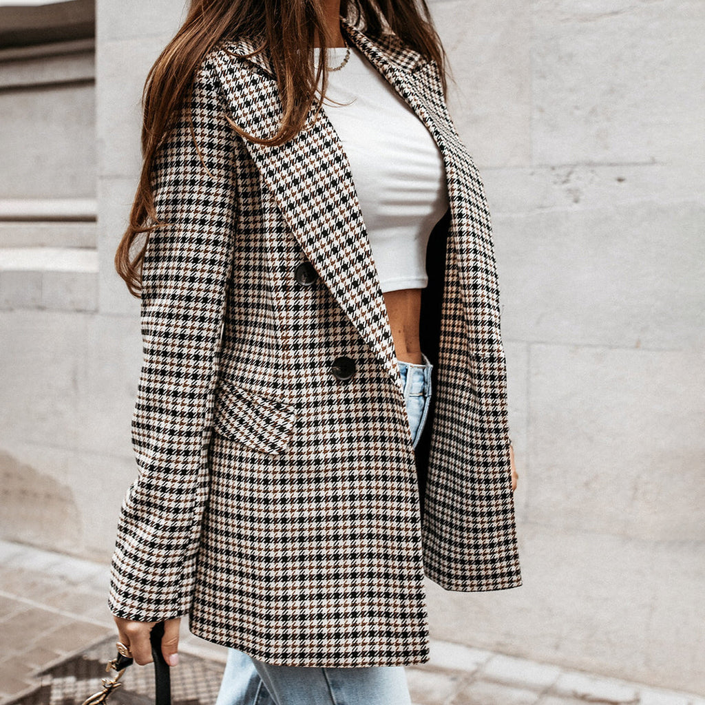 Blazer houndstooth pattern close-up detail