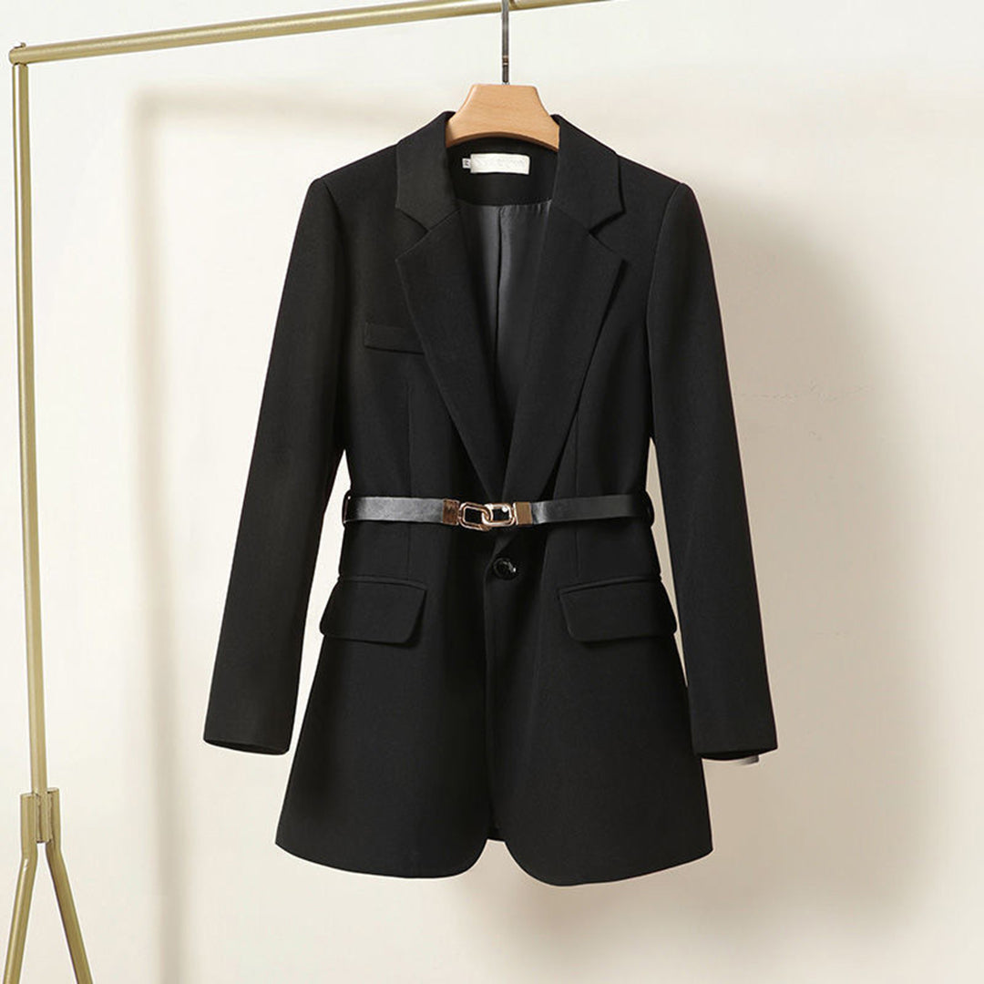 Blazer zwart met riem detail vooraanzicht